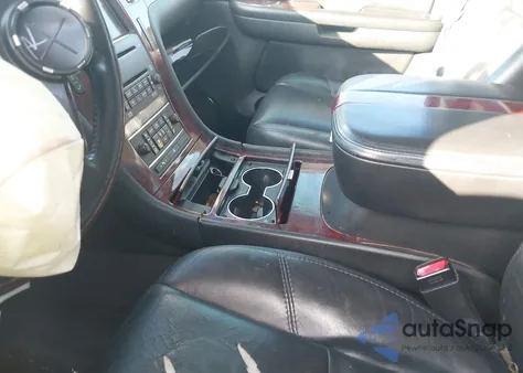 2007 Cadillac Escalade Standard z USA, uszkodzony, nr VIN 1GYFK63887R410392